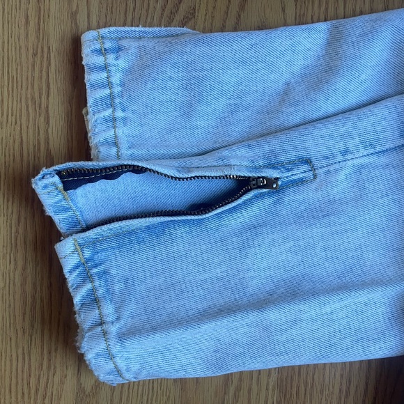 1980s GUESS jeans size 26 - Picture 3 of 5